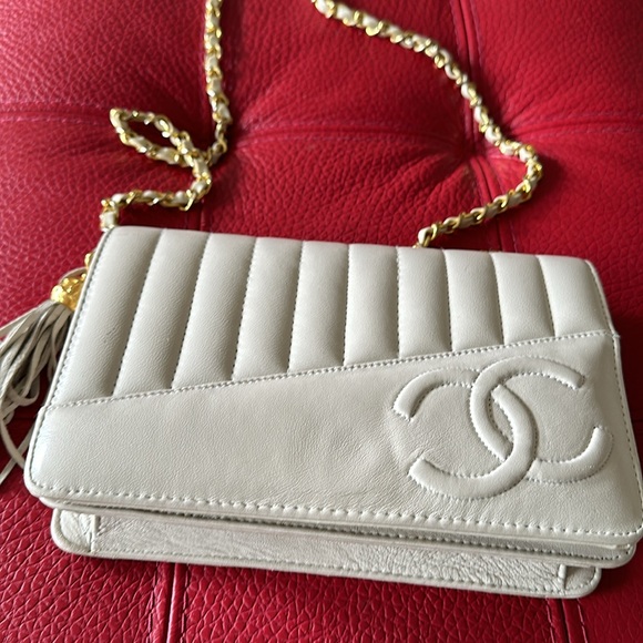 Vtg Chanel Victory Hook P.K. 3940 70-80’s cream leather shoulder bag - Picture 15 of 16